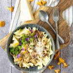 Kantareller til cremet pasta med svampe